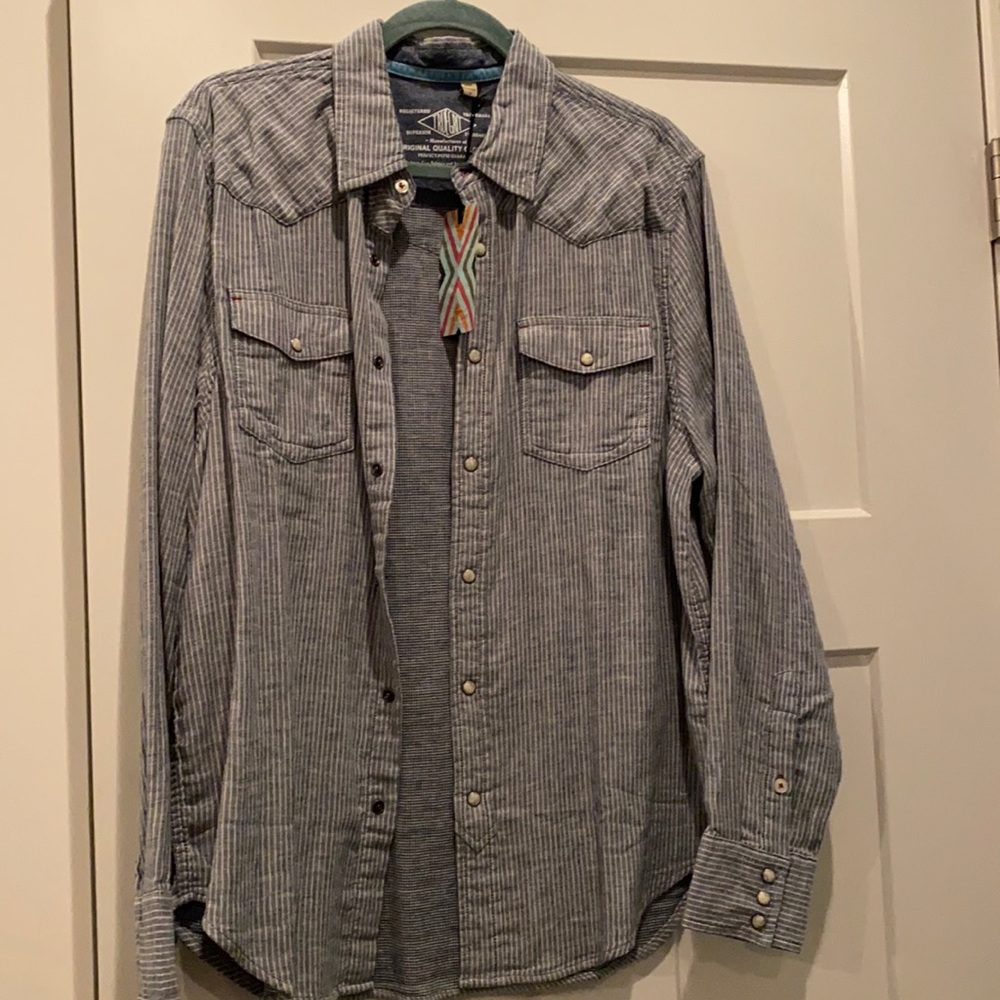 New with tags men’s Truegrit snap up